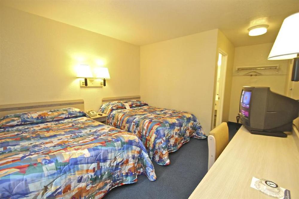 Motel 6-Fontana, Ca Δωμάτιο φωτογραφία